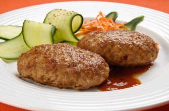 Этот трюк сделает котлеты невероятно сочными и пышными! Гораздо вкуснее обычных…