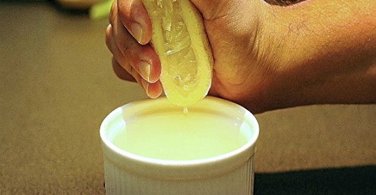 9 причин, по которым вы должны пить теплую воду с лимоном каждое утро! Очень полезно!