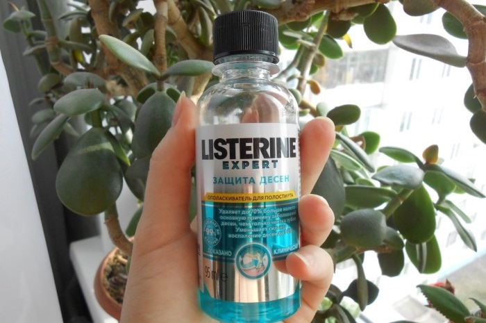 Она нанесла на ступни немного ополаскивателя для рта. Через полчаса случилось чудо!