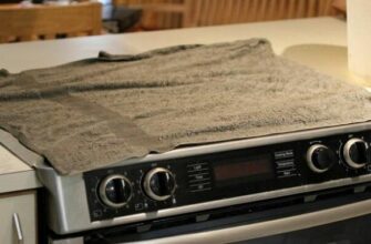 Узнав, зачем хозяйка накрыла плиту влажными полотенцами, ты побежишь на кухню, чтобы сделать