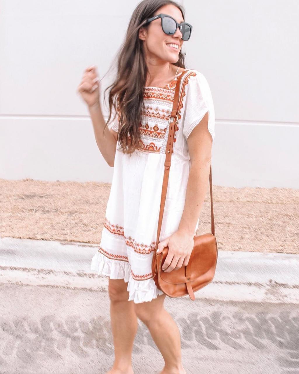 Летние платья в стиле бохо – 10 воздушных и женственных вариантов на любой вкус и возраст Летние платья в стиле бохо – 10 воздушных и женственных вариантов на любой вкус и возраст