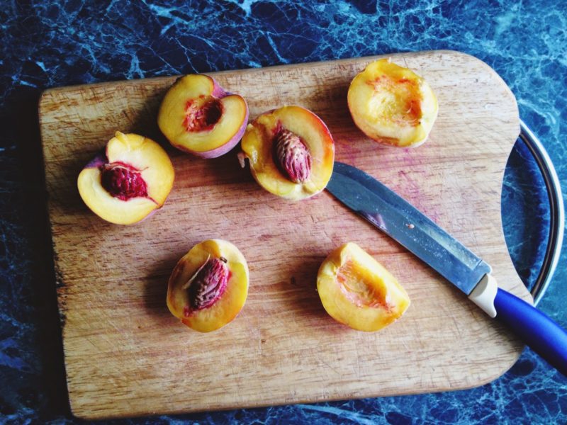 Все за персиками! Рецепт невероятно вкусных запеченных персиков