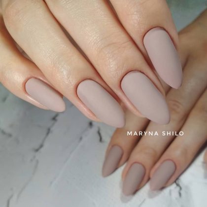 5 вариантов весеннего маникюра, от которых веет вкусом настоящей леди